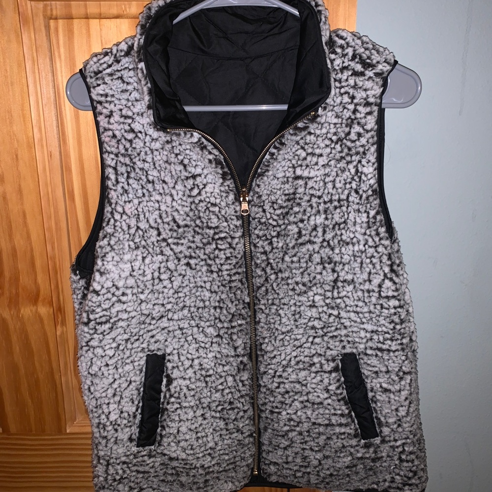 Black Reversible Vest